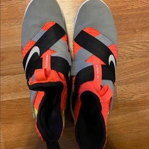 Nike LeBron soldier XII